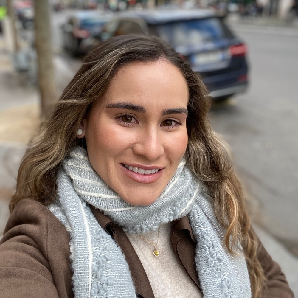 Meet your Posher, Karina